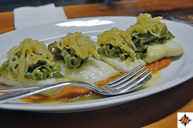 Baccalà con peperoni e salsa di mele Baccalà con peperoni e salsa di mele