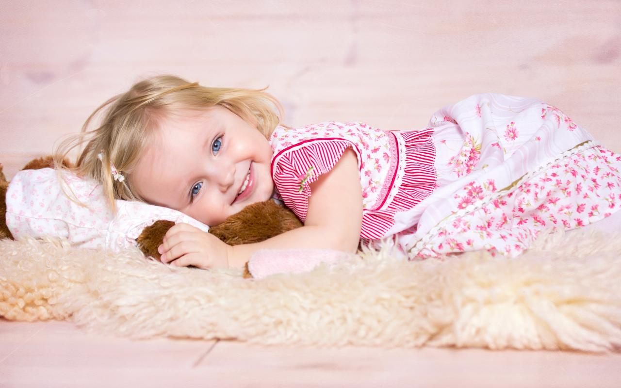 Spices Girls Pictures: Cute Baby Girl In Pink Dress Is Trying To Sleep