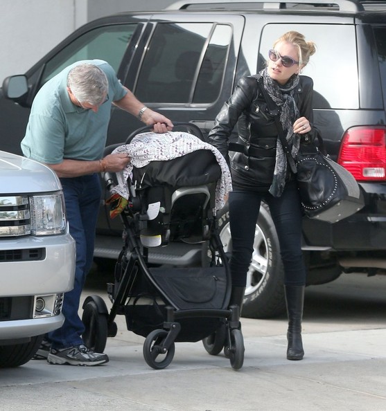 gossipwithouttheguild Anna Paquin taking her twins to Bill Hargate