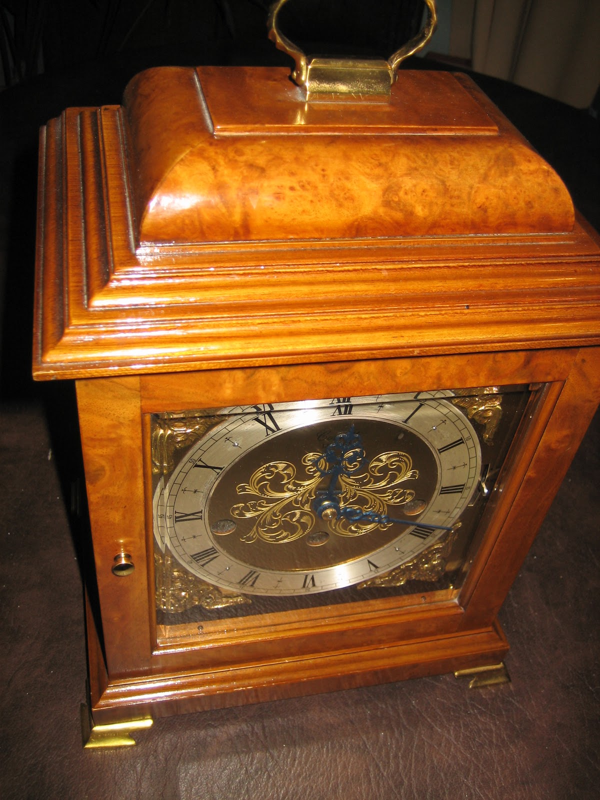 Hamiltons_Clock_Services Comitti London, Chiming Clock