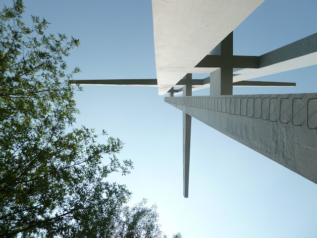 Scan the room: Parroquia San Juan Bautista De La Salle.