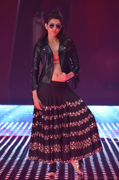 Kajal Agarwal Stills from Khaidi No 150 'Ammadu' Song