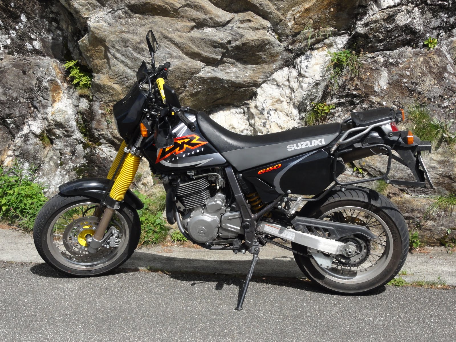Сузуки dr 650 se