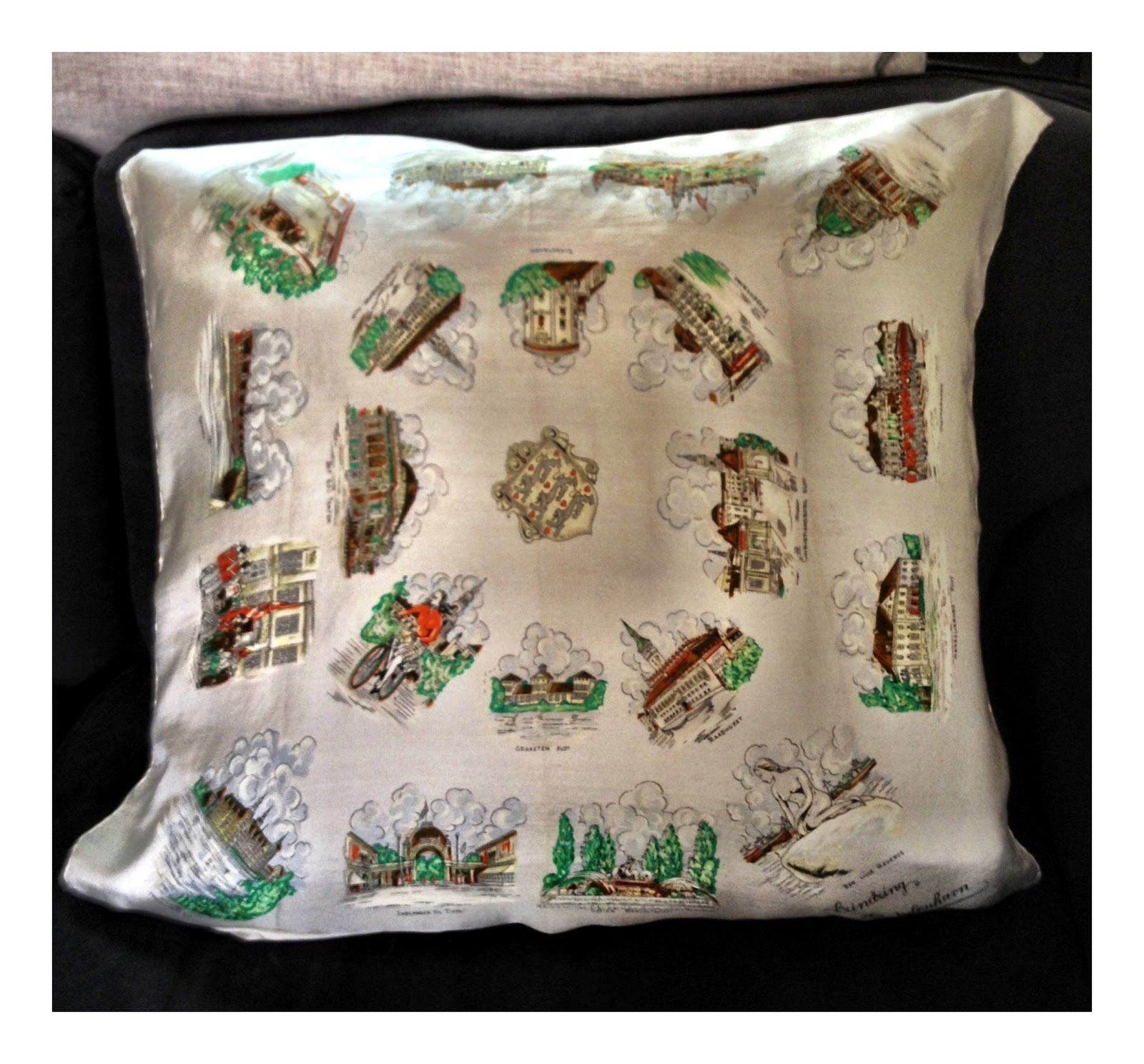 Maison Anna Just made ready for sellingcushions!