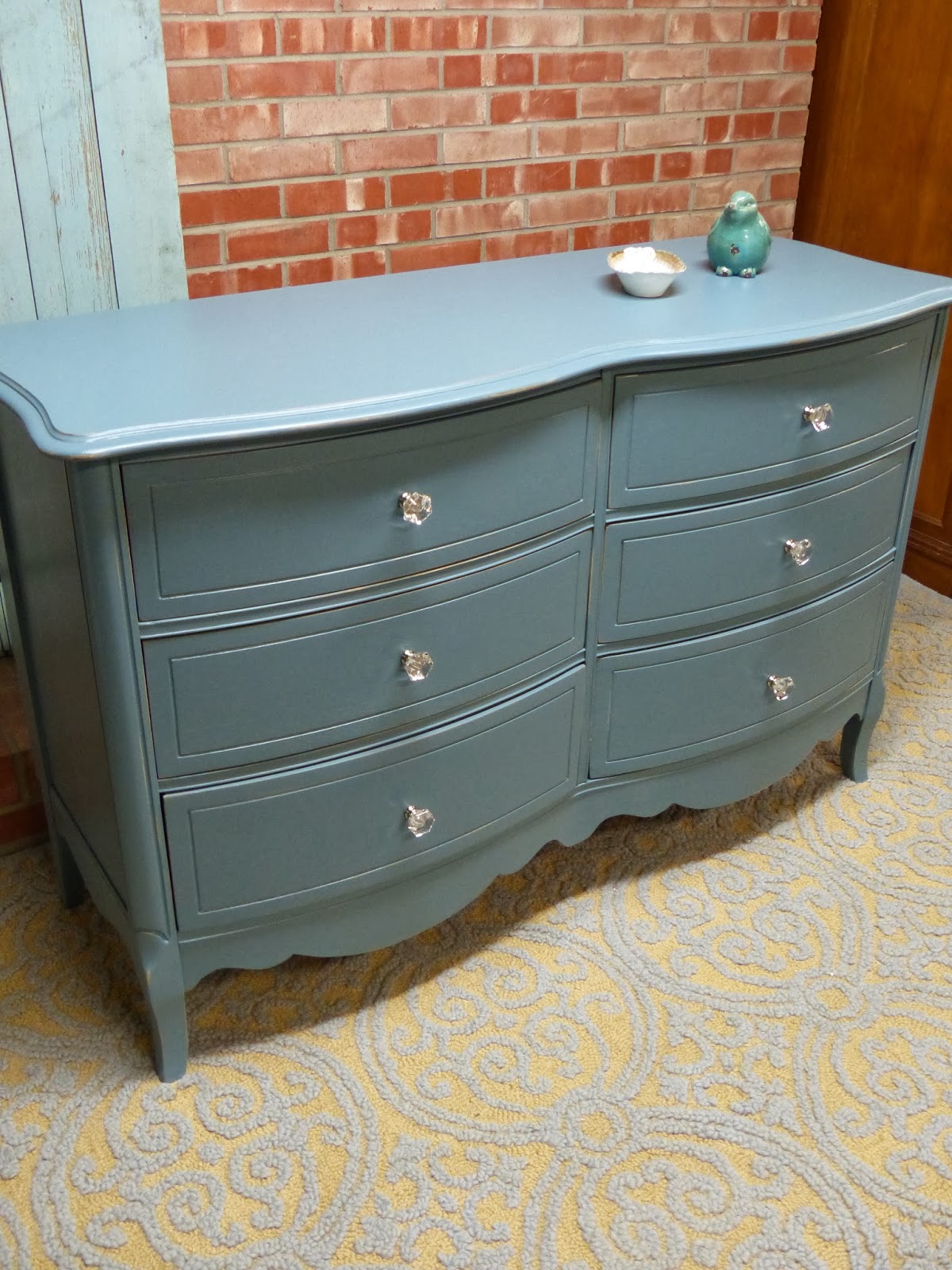 JULIE PETERSON Simple Redesign FINISHING THE BACK OF A DRESSER