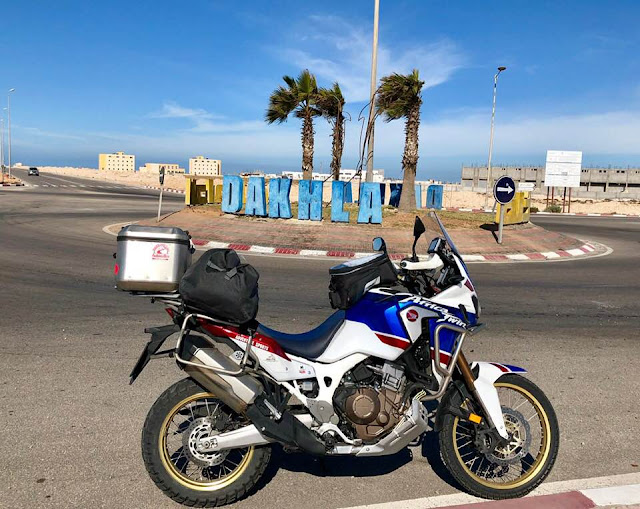 Road to Dakar con la Africa Twin. Un viaje de Roberto Peregrin. Road to Dakar con la Africa Twin. Un viaje de Roberto Peregrin.