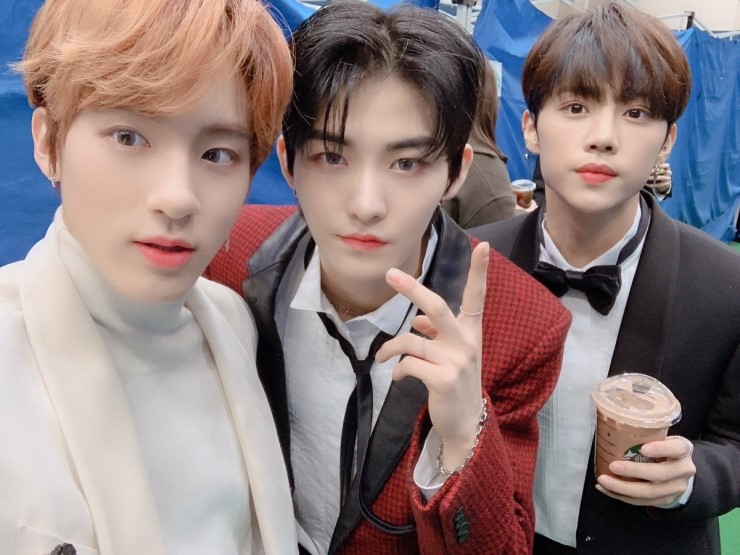 성인의날 맞은 더보이즈 막내라인들 | 인스티즈