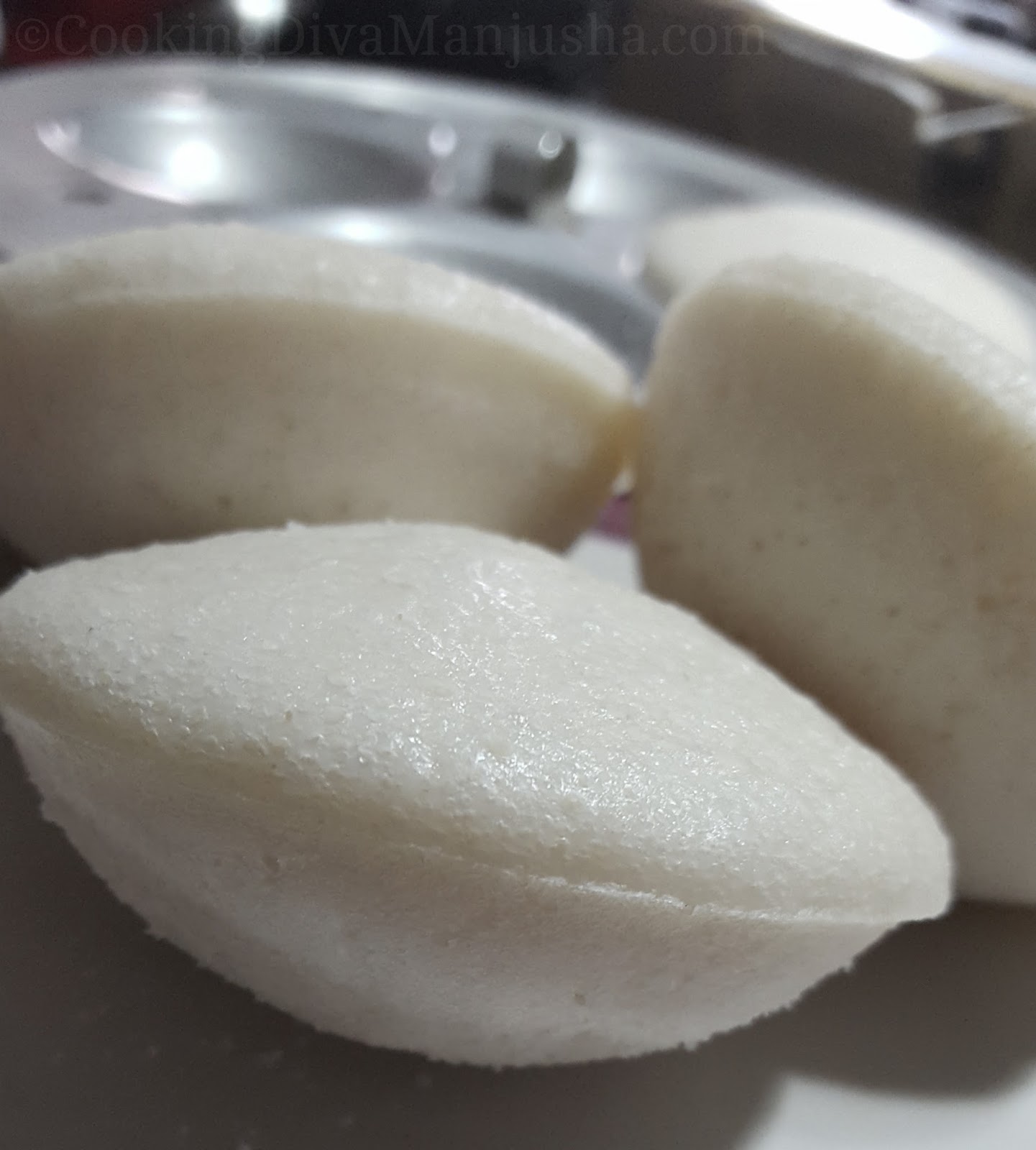 How I make soft,fluffy,spongy Idli WITHOUT any Idli rice in 3 ways