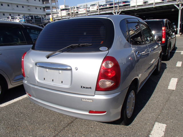 Toyota duet 2002