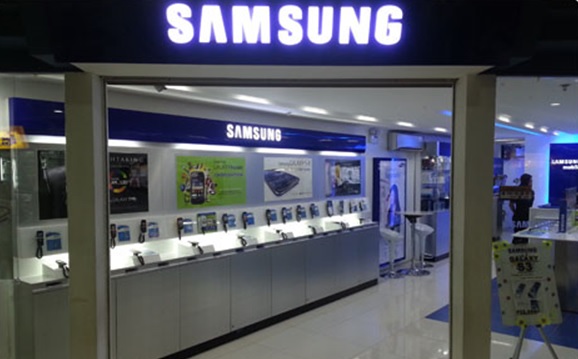 Samsung Apple And Huawei Bare After Sales Service Programs The Summit Express
