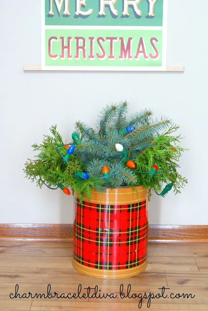 DIY vintage-inspired hanging poster wall art we wish you a Merry Christmas Skotch cooler
