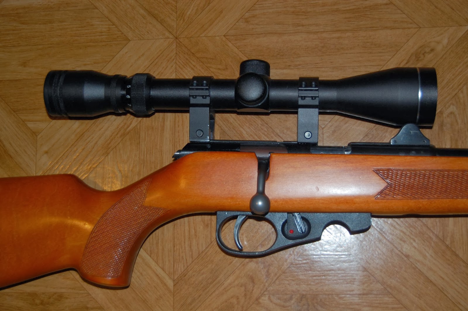 Armes à feu: La TOZ 78-04