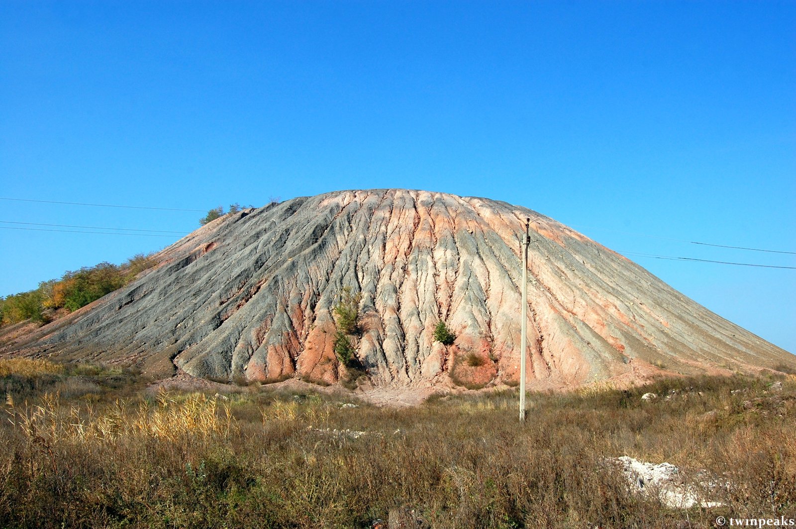 донецкие горы террикон донецк. терриконы донбасса шахты. террикон шахты трудовская. террикон челюскинцев. угольные терриконы донбасса.