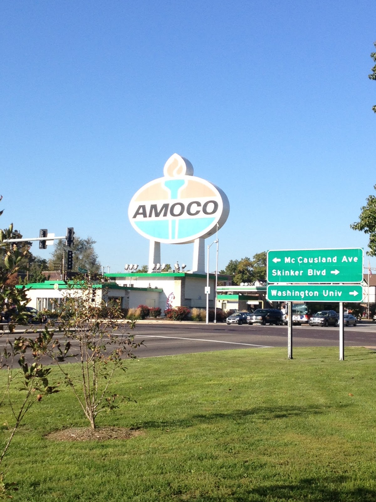 180 OUT World's Largest Gas Station Sign, St. Louis, MO