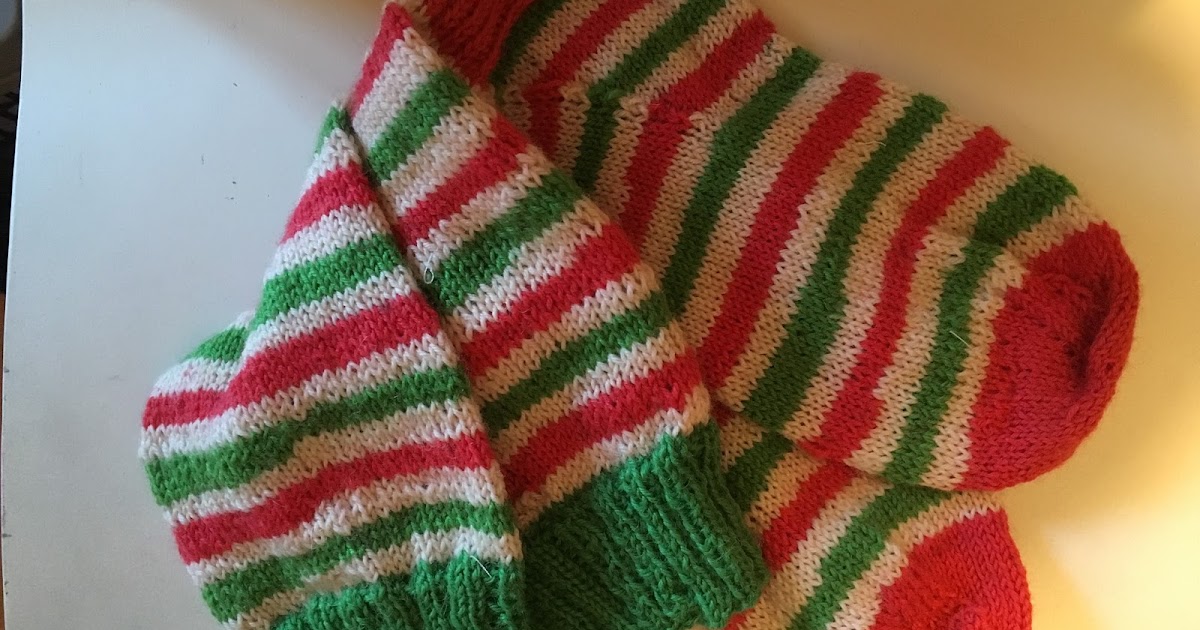 Creation d'Isis: Project 6 Candy cane socks