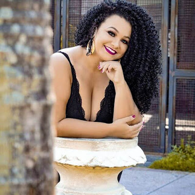 ✘ 39 Amazing Afro Crochet Braids Ponytails with Hair Accessories To Copy All ladies have that inner need to appear stunning after they face the crowd ✘ 39 Amazing Afro Crochet Braids Ponytails with Hair Accessories To Copy