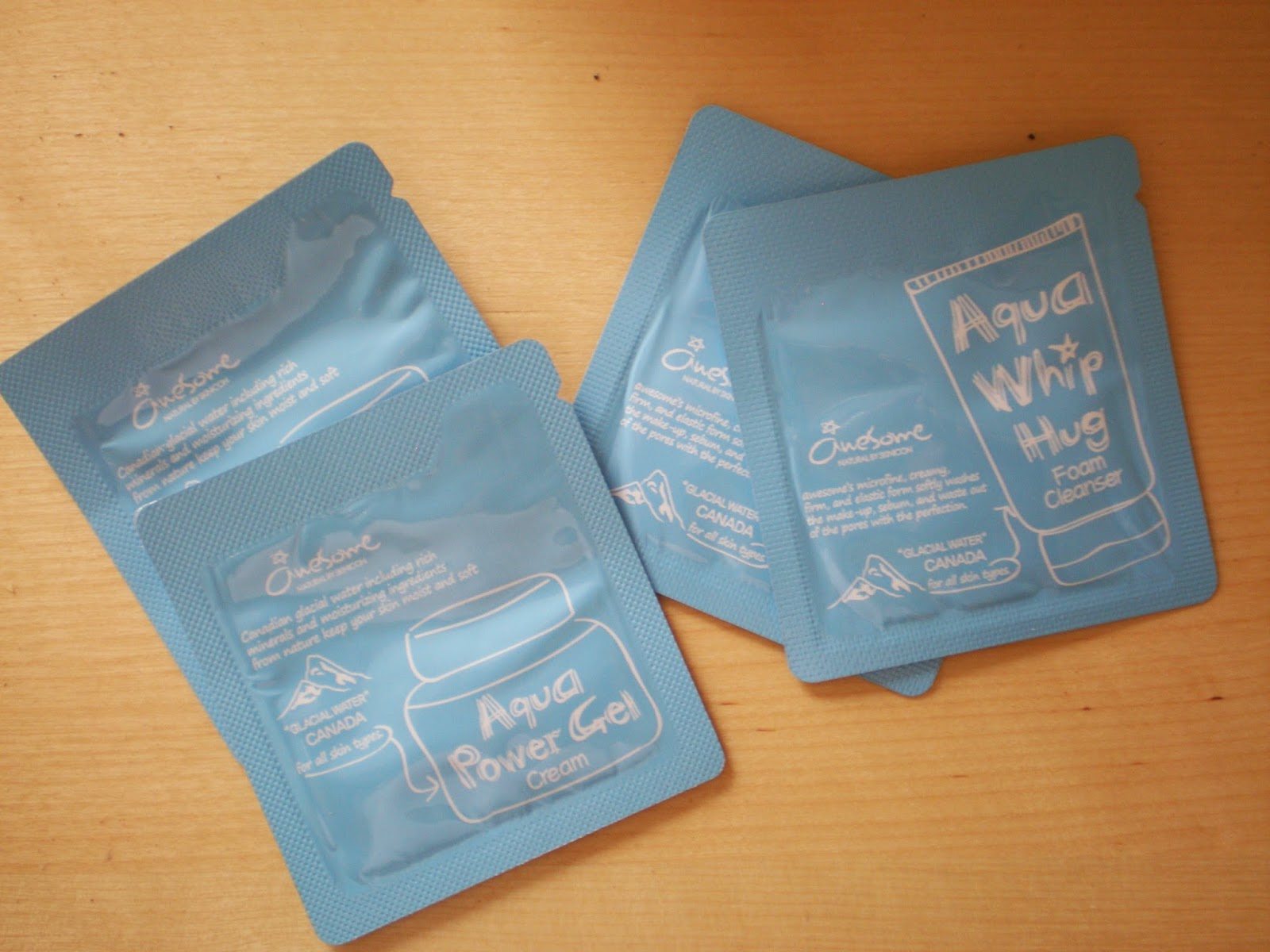 Αwesome Aqua Whip Hug Foam Cleanser & Aqua Power Gel Cream samples