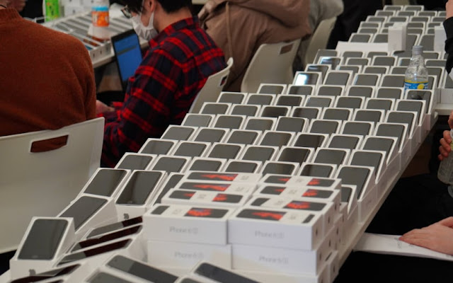 Japonya, koronavirüs bulaşmış bir teknede yolculara 2000 iPhone gönderdi Japonya, koronavirüs bulaşmış bir teknede yolculara 2000 iPhone gönderdi