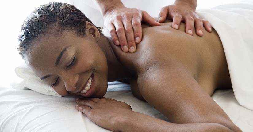 Gemischtrassiger Titten Rote Massage