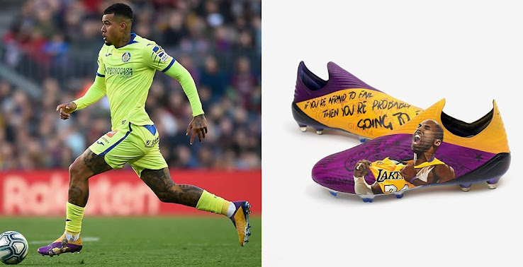 Kobe soccer deals shoes