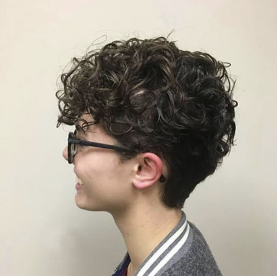 SHORT CURLY HAIRSTYLES FOR WOMEN 2023 - LatestHairstylePedia.com