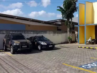 PF cumpriu mandado de busca e apreensão no gabinete do vereador Paulo Miranda (PHS) (Foto: Reprodução/ Inter TV Cabugi)