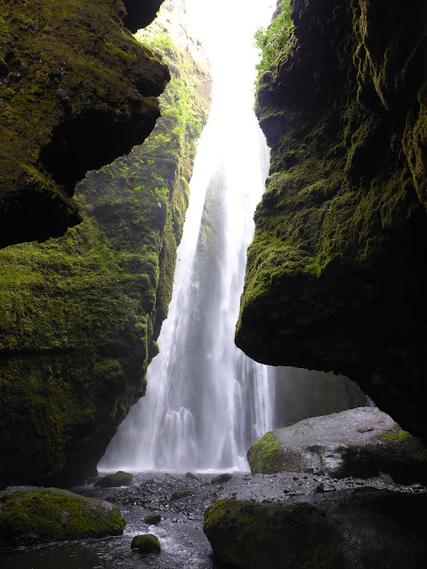 cascade de Gljufurarfoss Islande
