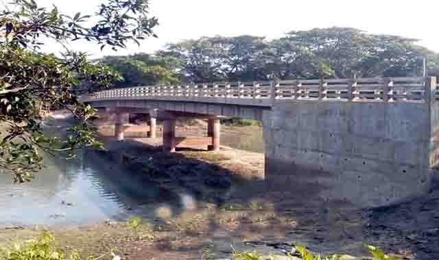 bridge needed in Delduah is waiting for the good opening শুভ উদ্বোধনের অপেক্ষায় রয়েছে দেলদুয়ারের প্রয়াগজানী ব্রিজ