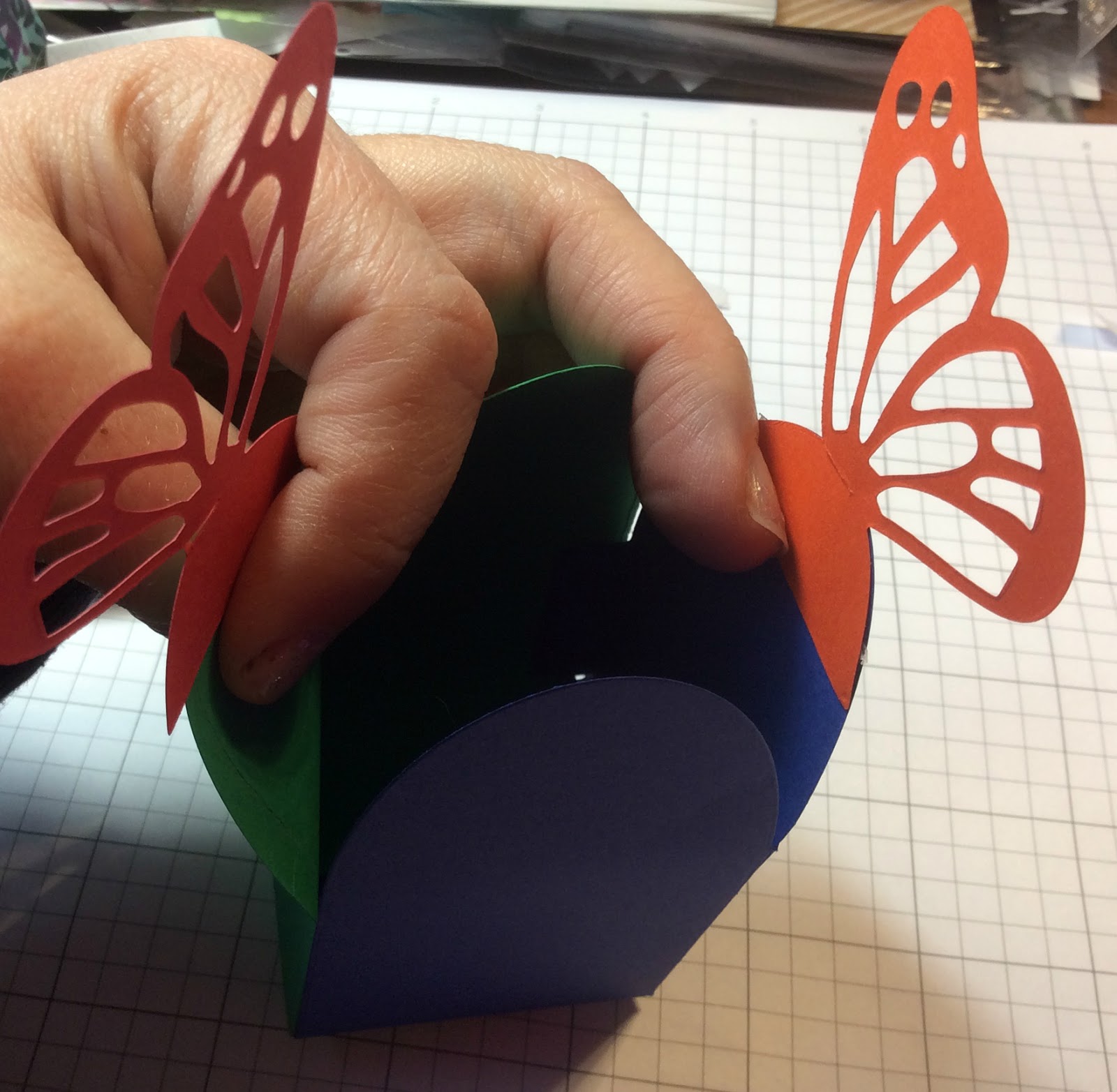 GERTSGOODS YNS Butterfly Box Tutorial