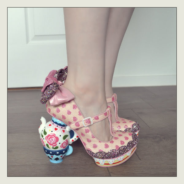wearing irregular choice alice my cup of tea pink shoes wearing irregular choice alice my cup of tea pink shoes