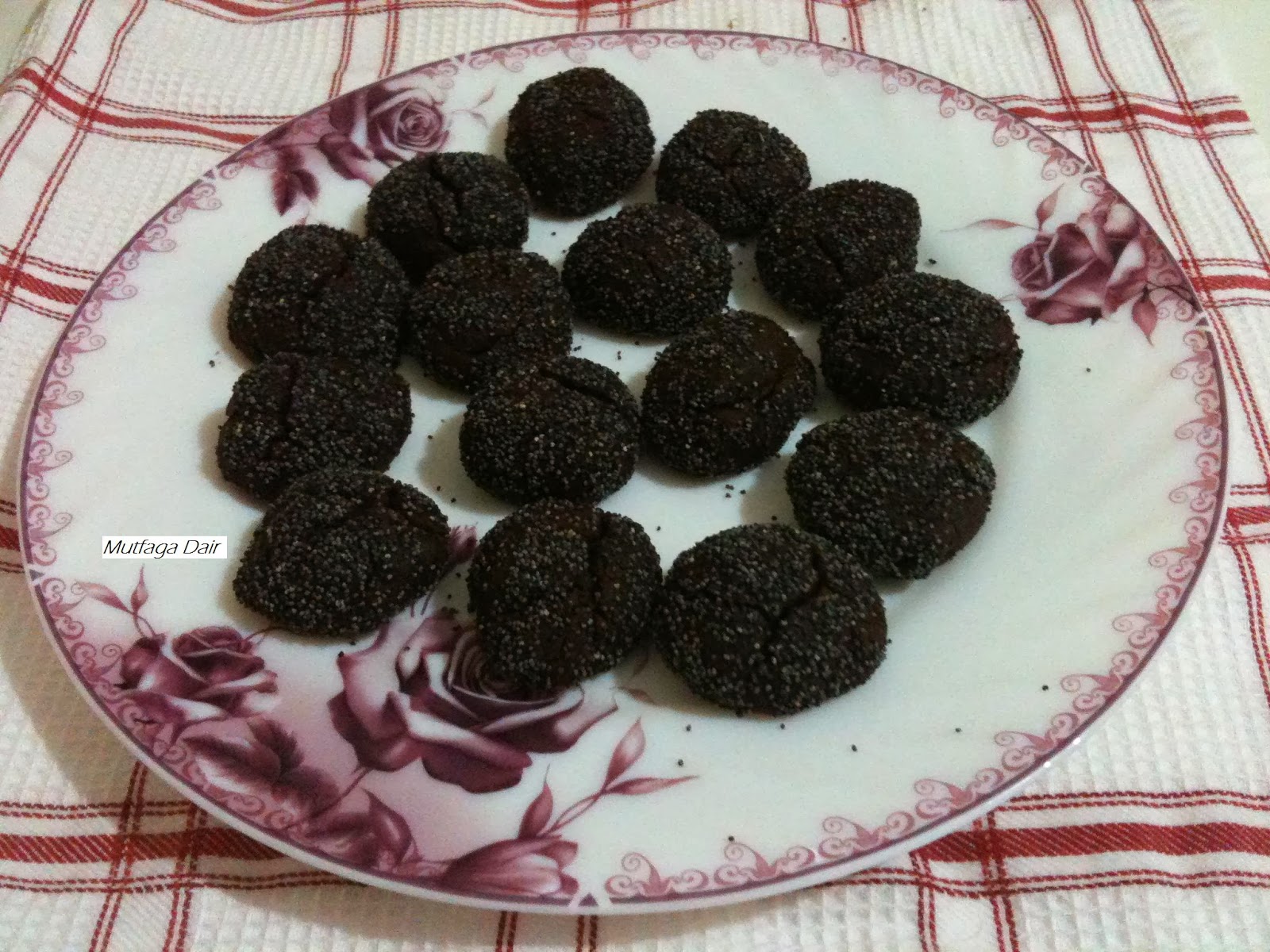 Haşhaşlı Islak KurabiyeBrowni Kurabiye