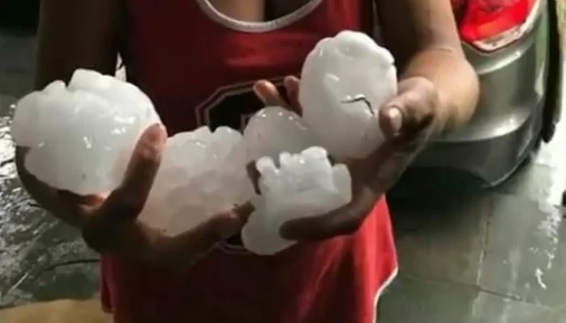 In Argentina fell a giant hail