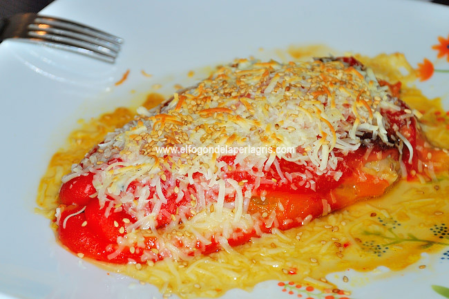 Pimientos asados rellenos de bacalao Pimientos asados rellenos de bacalao