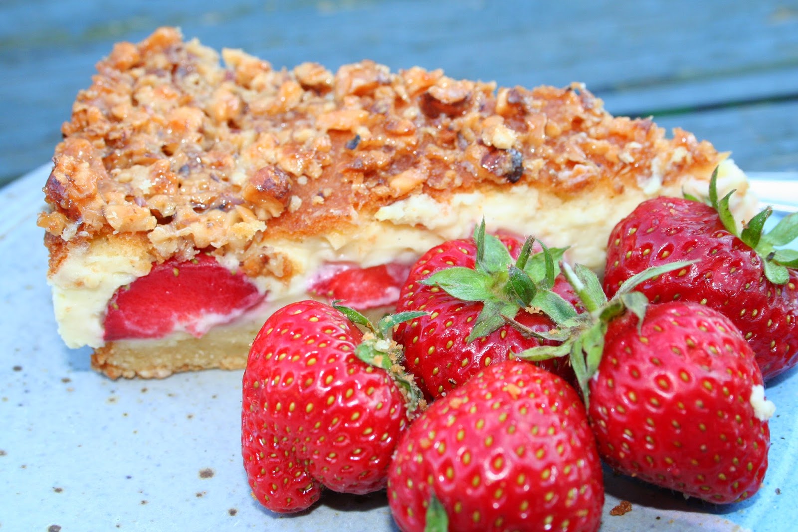 Reetselig: Erdbeer-Bienenstich