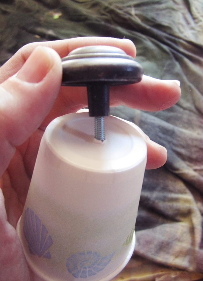 smartgirlstyle Tip for Spray Painting Hardware