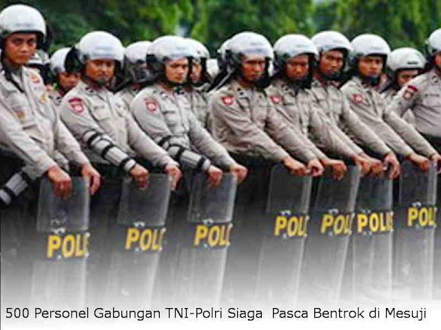 500 Personel Gabungan TNI-Polri Siaga Pasca Bentrok di Mesuji 500 Personel Gabungan TNI-Polri Siaga Pasca Bentrok di Mesuji