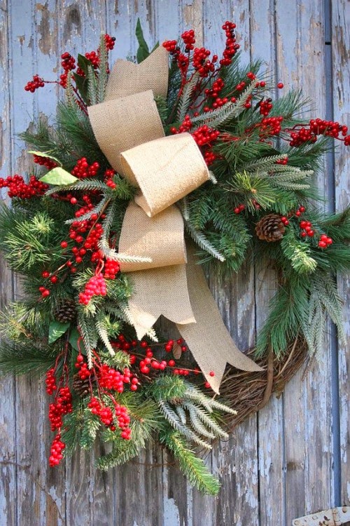 Pine Cones and Acorns 15 Fabulous Christmas Wreaths and The Magical