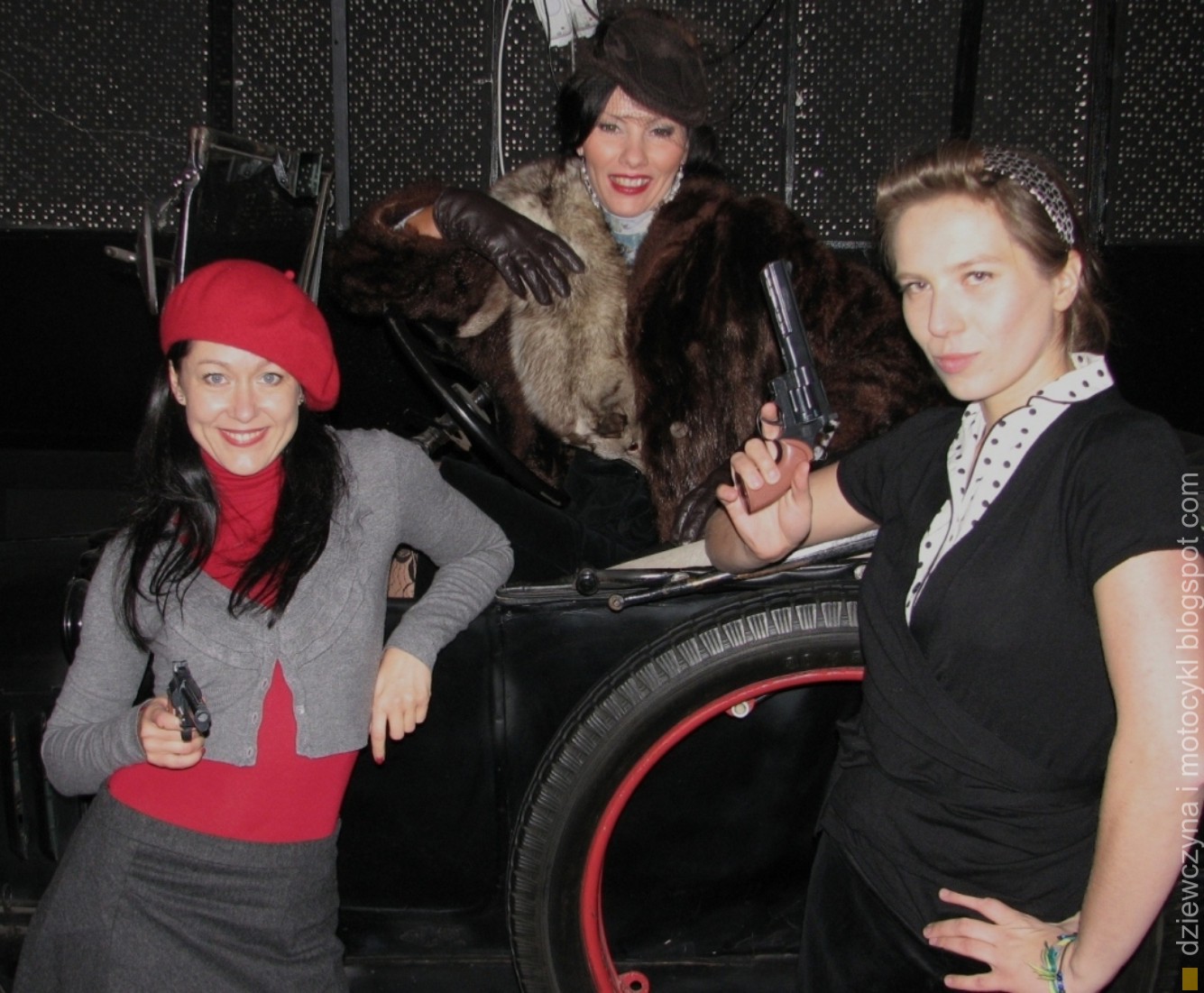 dziewczyna i motocykl: back to the age of 40's