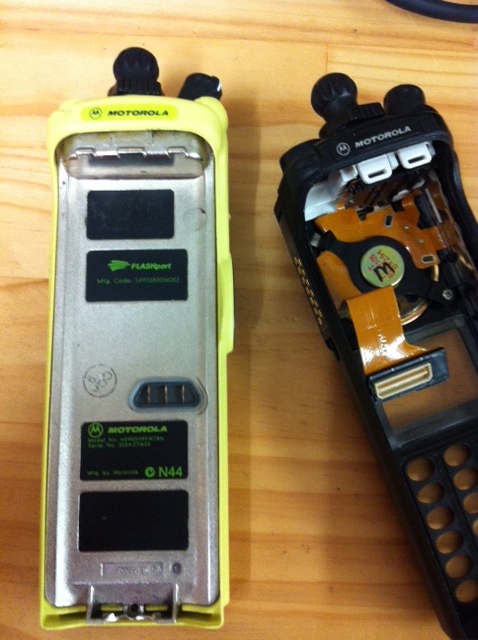 VK4FLYN's Ham Radio "(mis)Adventures": Re-housing a Motorola XTS3000