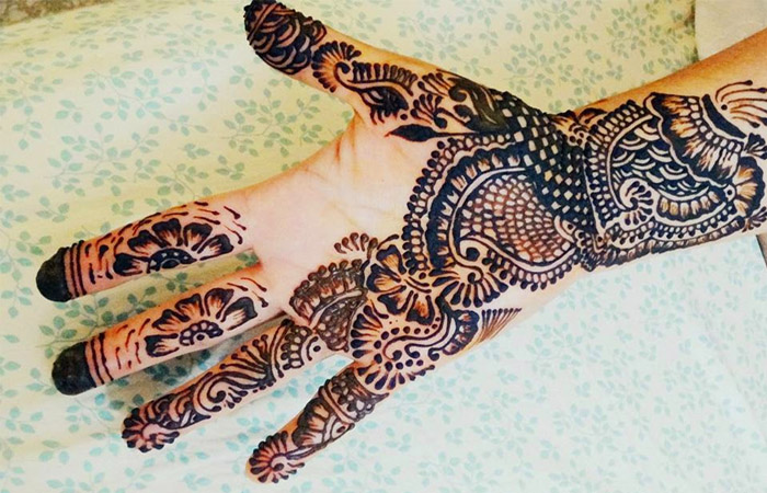 Mehandi Designs for Right Hand