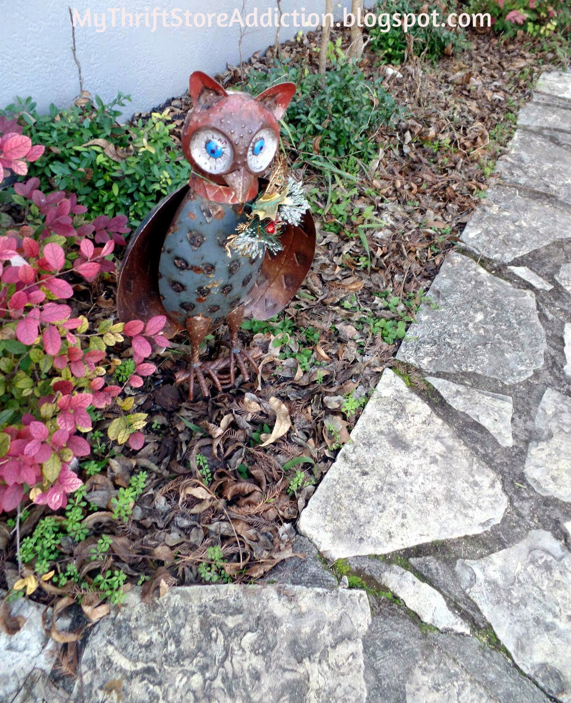 Garden owl