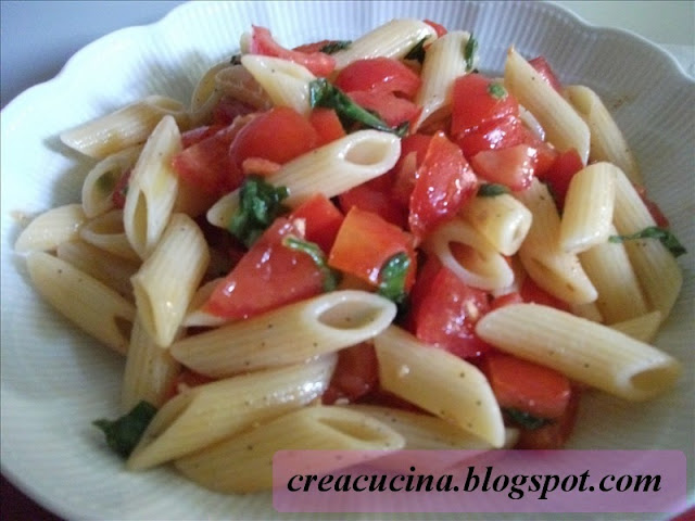 pasta fredda pomodoro e basilico