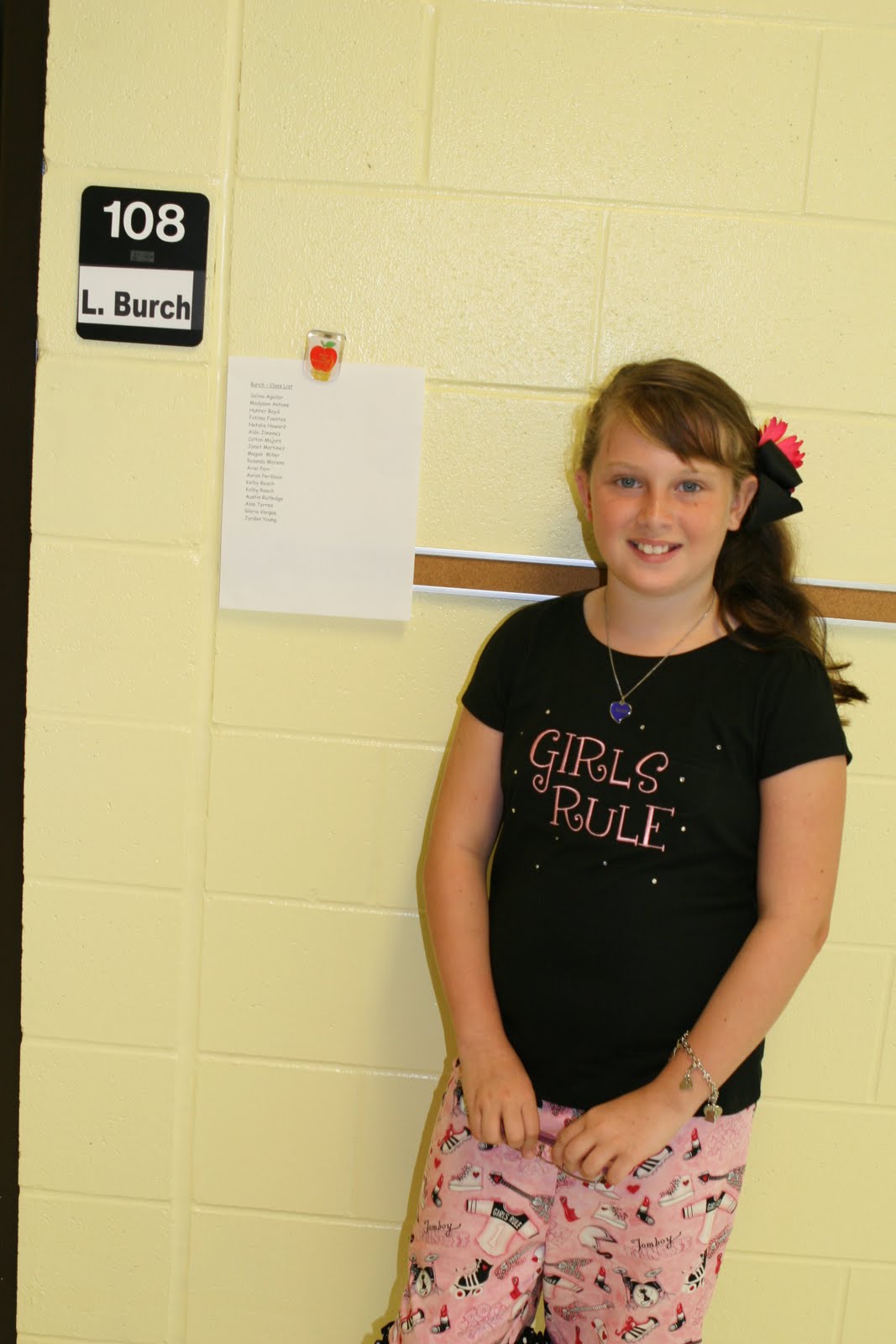 Girly Girl Designs Our first day of 4th grade....Wow, where did time go?