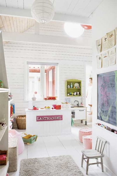 Estilo rustico: cabaña de madera frente al mar