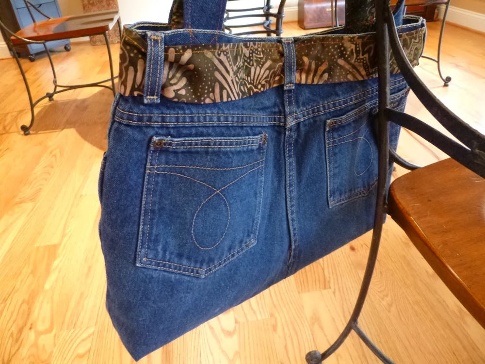 Tempted Threads Project Upcycle Jeans Purse