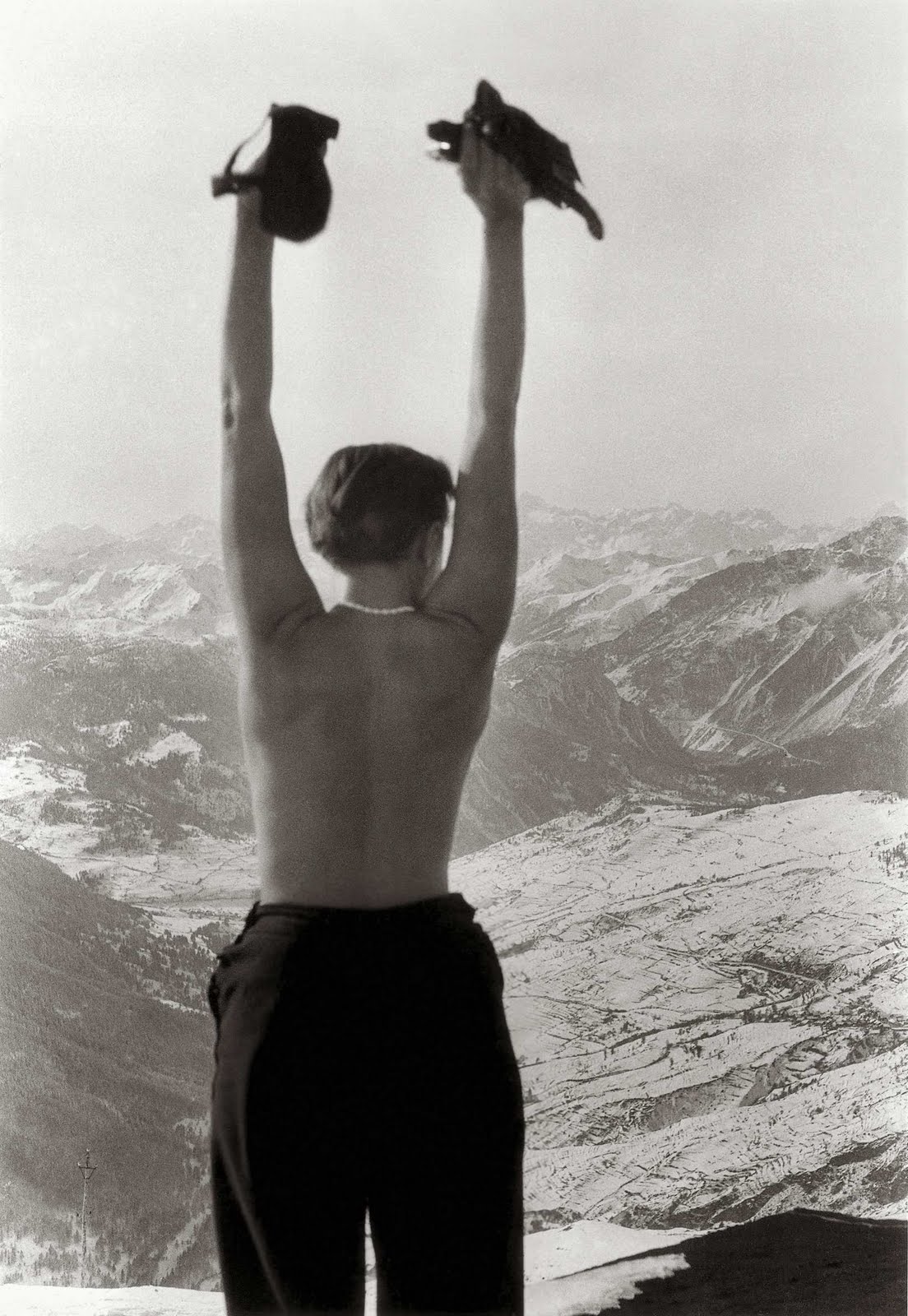 Charlotte Perriand Et La Photographie: L'œil En Eventail Histoire d'art: Charlotte Perriand, photographie et design au Petit