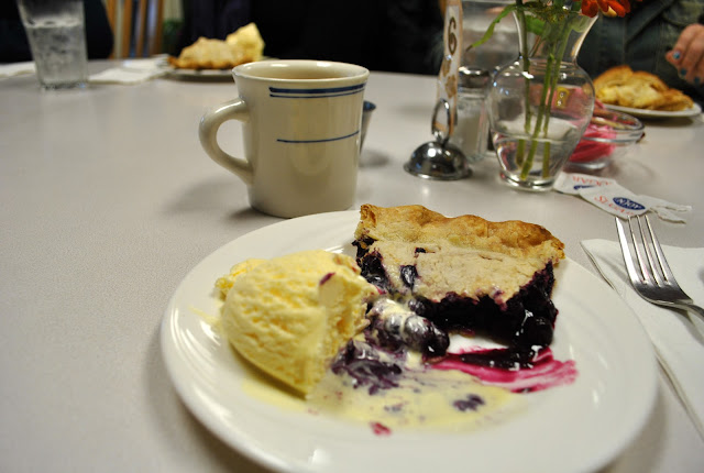Flashback Summer: America and Apple Pie, blueberry pie
