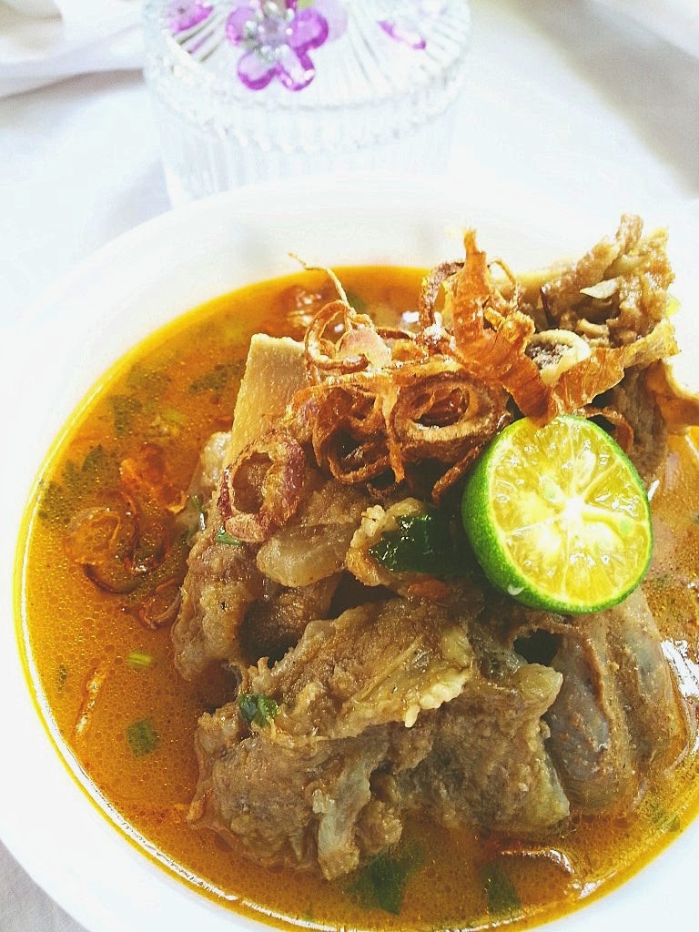 Sup Tulang Gaya Chef Wan