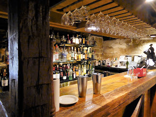 bar