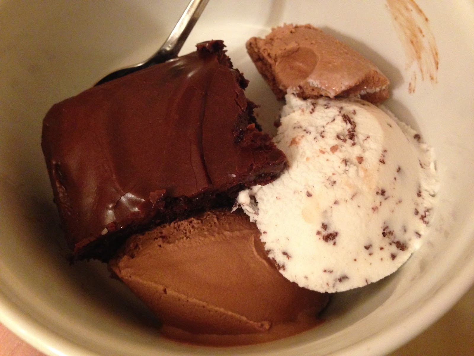 7 Gluten Free and Vegan Ice Cream Brands That Will Blow Even Dairy